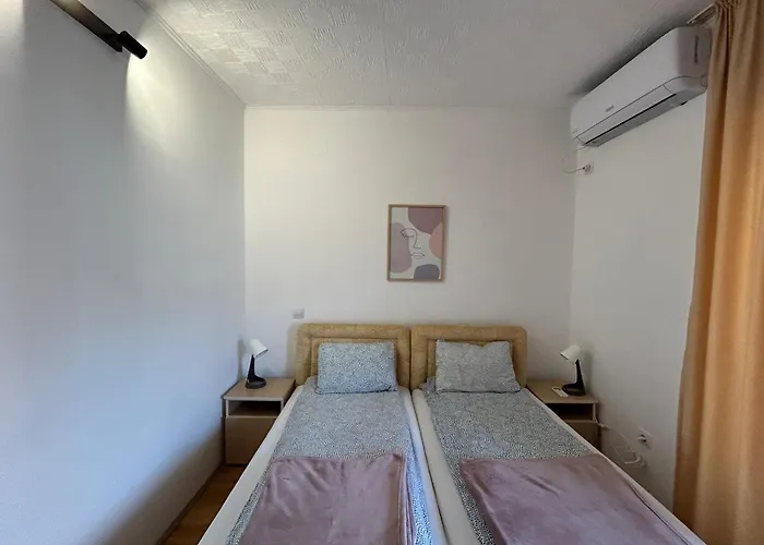 Apartments Mitende